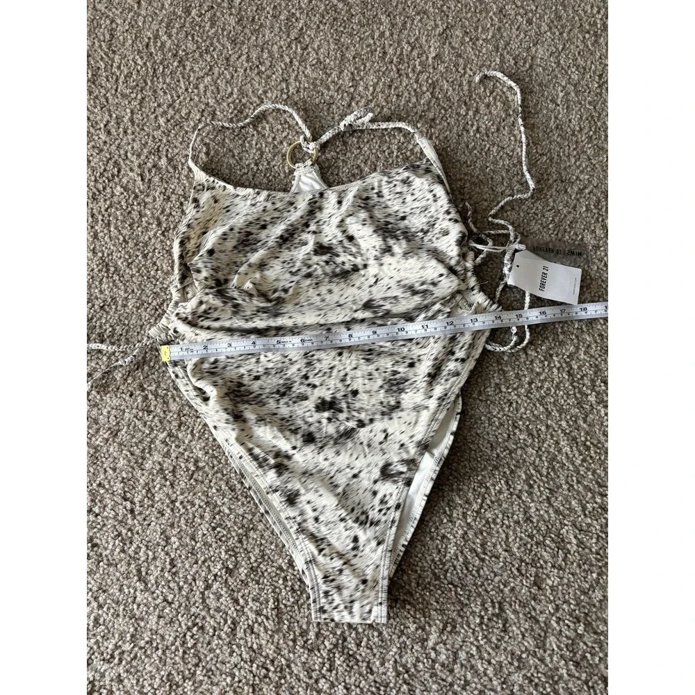 NWT Forvever 21 Bathing Suit Womens XL Cutout One‎ Piece Beach Summer Vacation